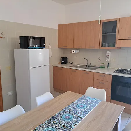 Da Caterina Apartman La Maddalena